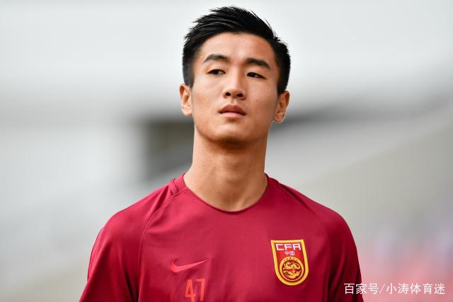 夫妻自驾游惊喜回娘家，感动网友共鸣